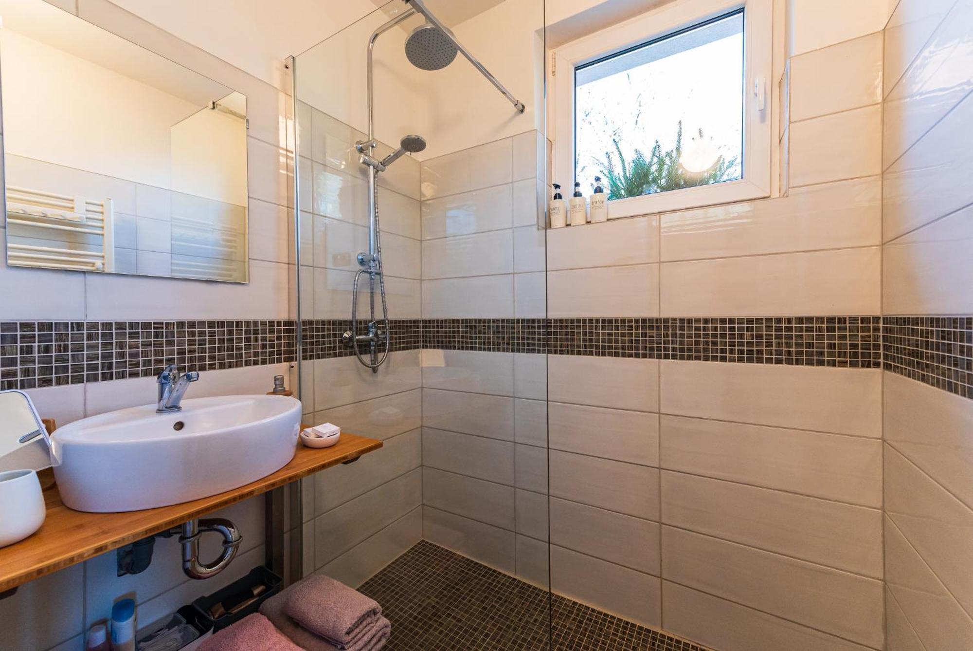 Ubytovani Na Samote - Apartman U Tesaru Komarice Exterior photo
